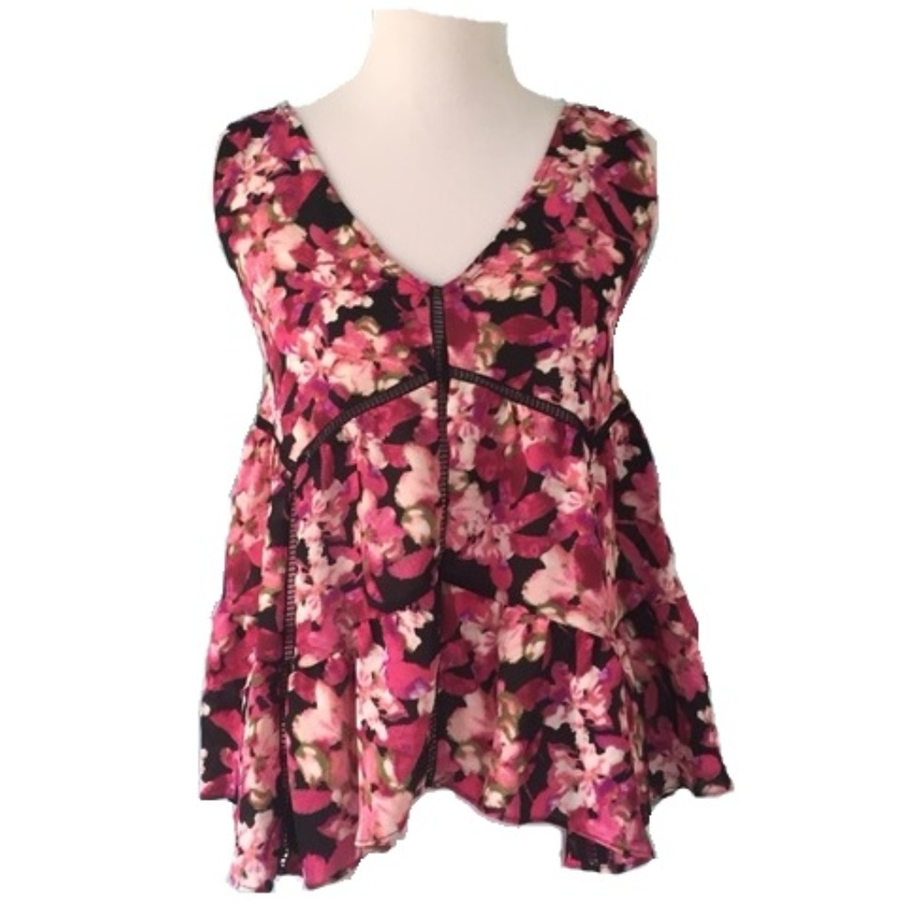 Jessica Simpson Sleeveless Top, floral pink black